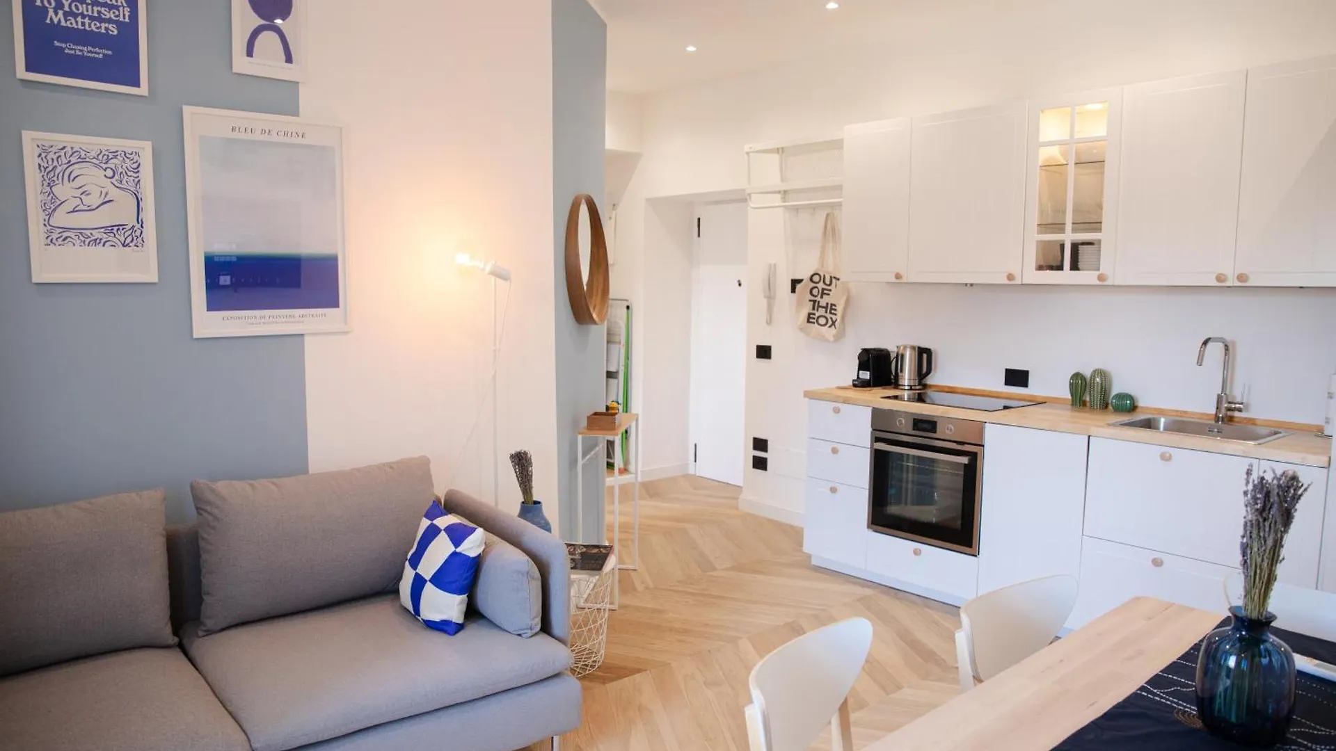 Bright 2-Room Apartment For Friends And Relatives contacts