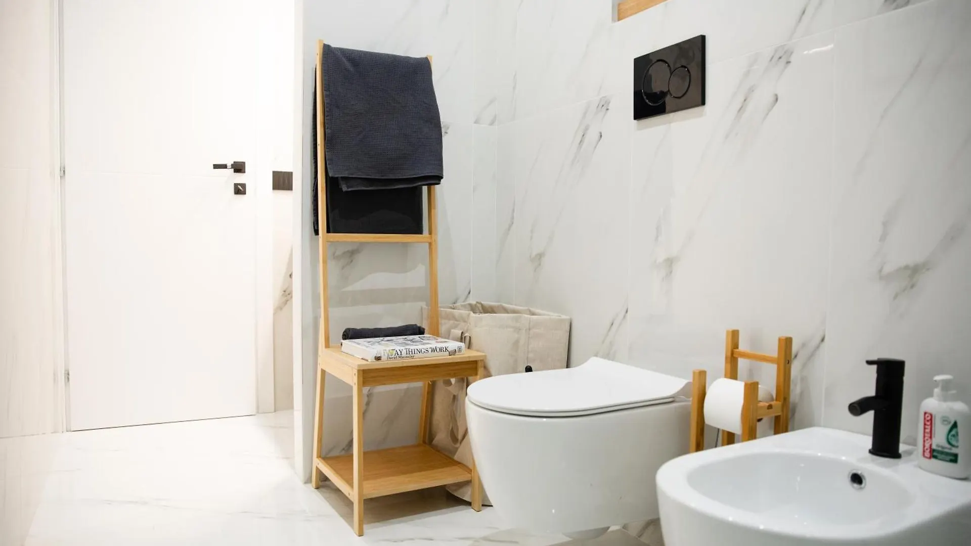 Bright 2-Room Apartment For Friends And Relatives Italy